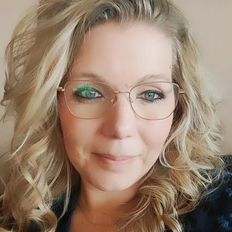 Hairstyliste Margot rond